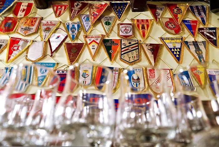 בית הארחה פאנצה Locanda Del Lupo איטליה